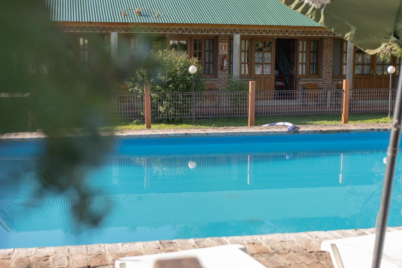 Hostal Canela Termas del Daymán Екстериор снимка
