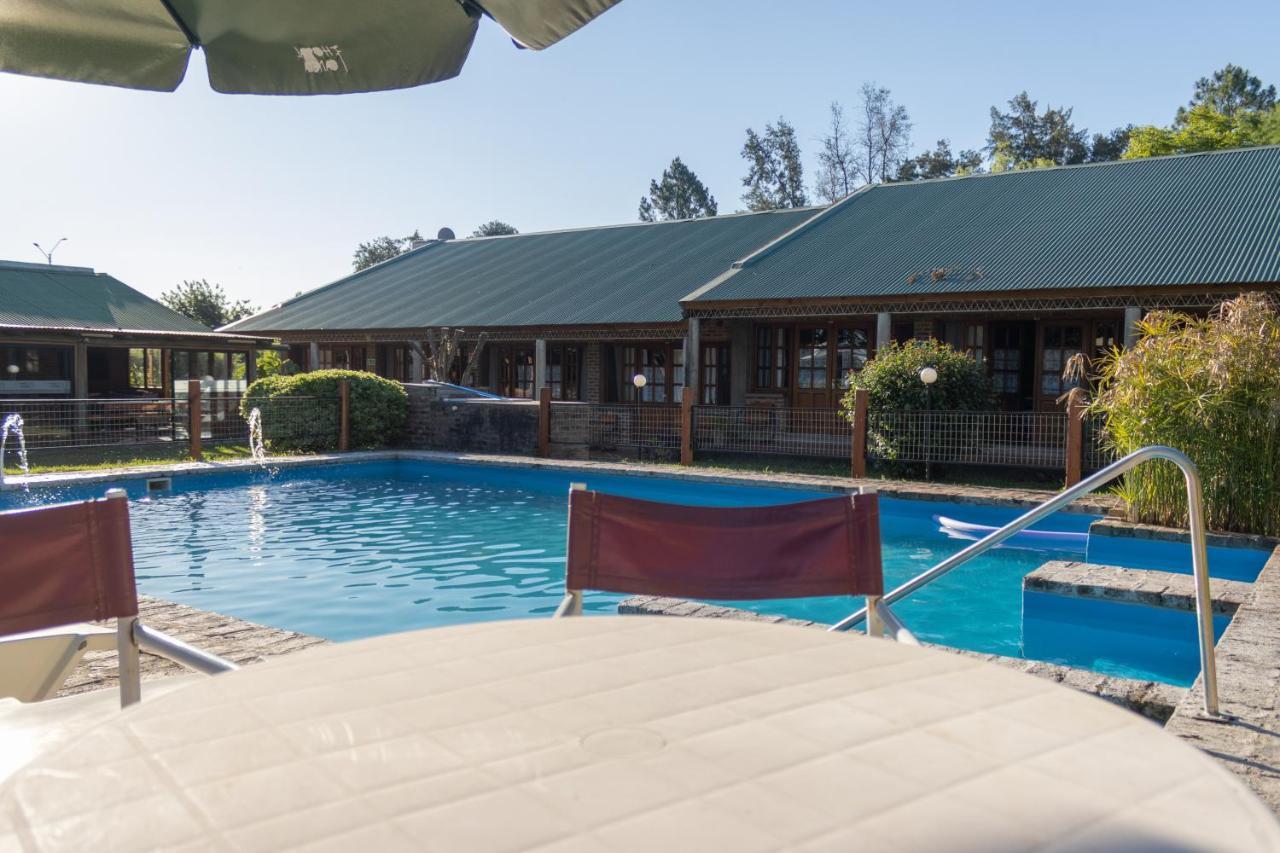 Hostal Canela Termas del Daymán Екстериор снимка